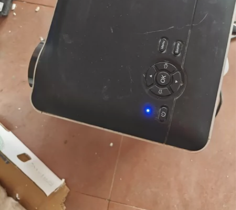 瑞格尔 RD-806家用办公投影仪 ，通电...