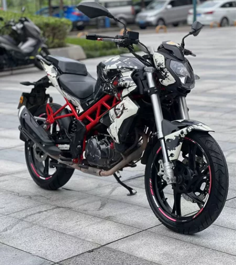 21年贝纳利红宝龙150、成色车况巴卡、小...