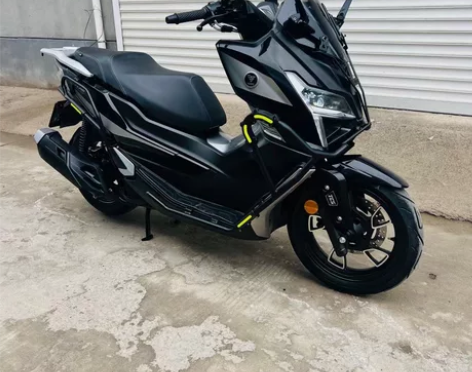 无极SR150GT新款ADV电喷水冷踏板车...