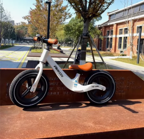 ［全新包邮］飞鸽儿童平衡车学步车溜溜车 亲...