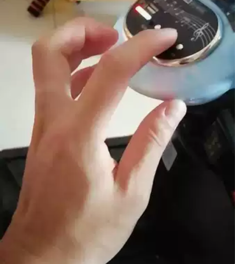 小猪佩奇电动三轮车 功能使用正常，本地自提...