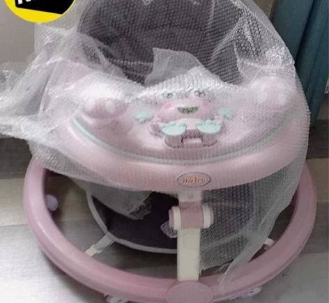 母婴店不开了！剩下十几个全新可折叠婴儿学步...