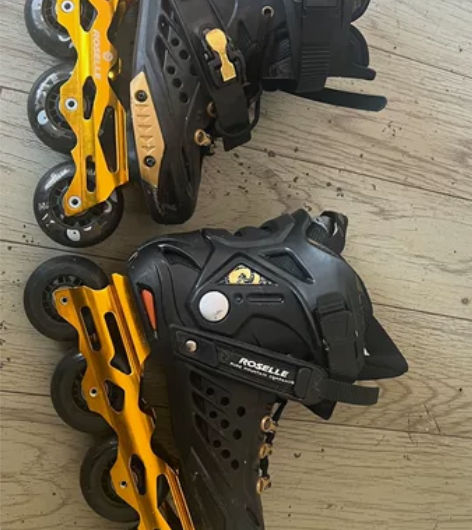 旱冰鞋，轮滑鞋，没穿过几次，没时间玩， 女...