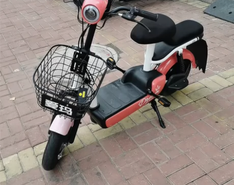 闲置爱玛电动车一辆，4812铅酸电池续航2...