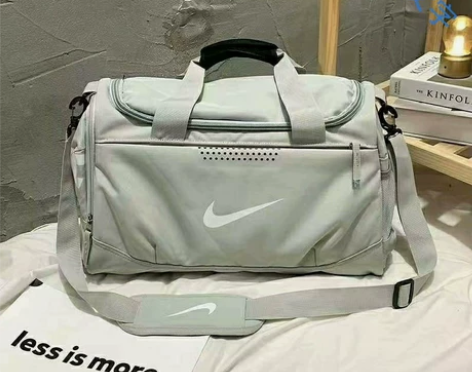 门店不做了。特价处理干湿分离运动健身包大容...