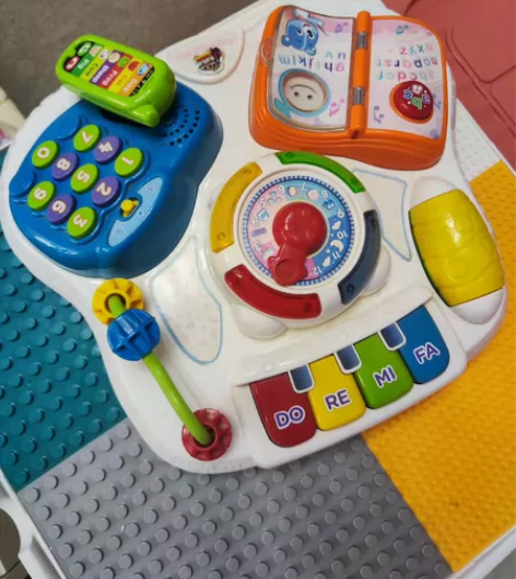 伟易达游戏桌50自提,功能齐全,配件齐全,...