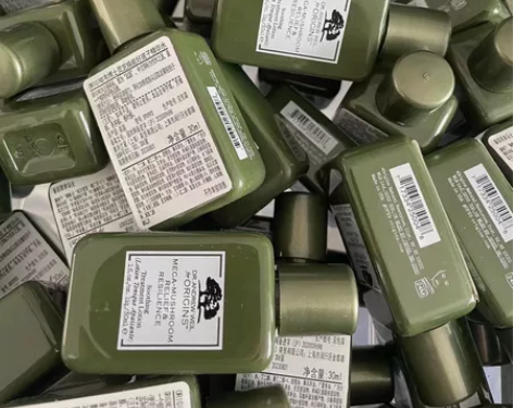 刚过保质期5支一组150ml   45包邮...