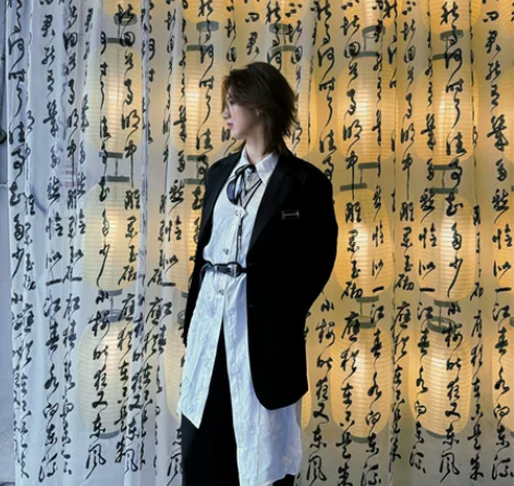 云鬓斜簪原创设计感新中式白色前开叉长衬衫女...