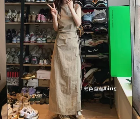 韩系复古极简风穿搭设计感绑带短款背心上衣半...