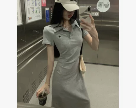 韩版运动风Polo领刺绣连衣裙女夏季202...