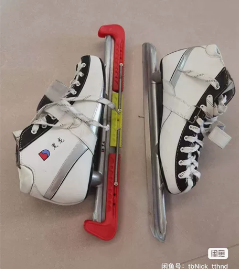 黑龙速滑冰刀九成43码90元 可小刀 感兴...