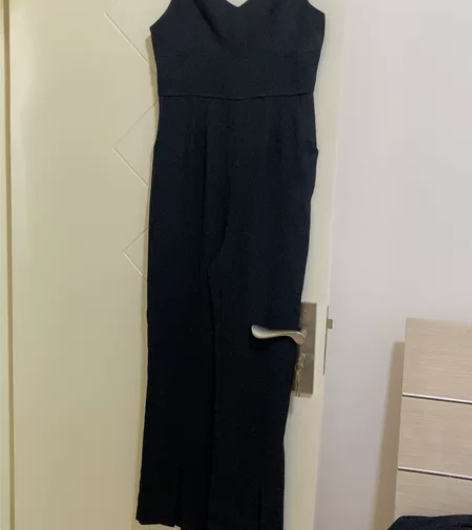 吊带连体裤  没穿过  s码 感兴趣的话点...