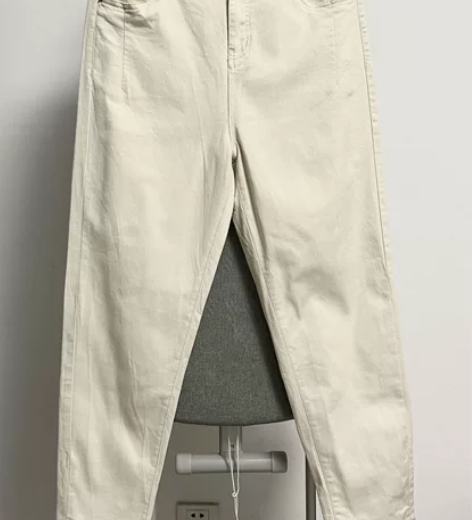 全新 米黄色 直筒裤 薄棉白牛仔裤 98%...