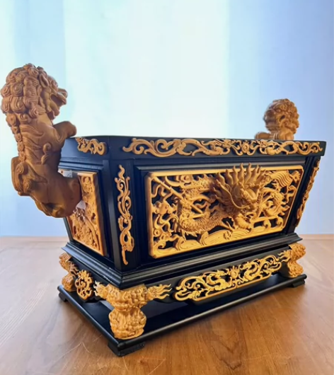 黑檀木香炉,现货。 感兴趣的话点“我想要”...