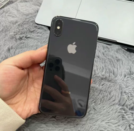 本人自己用一手95新iPhoneX256g...