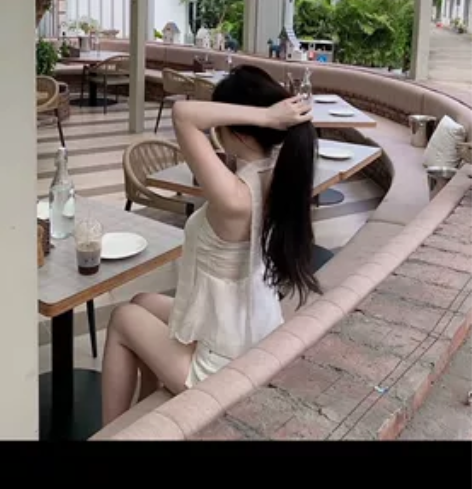 上衣加那根飘带 我太胖了 穿不了 115到...