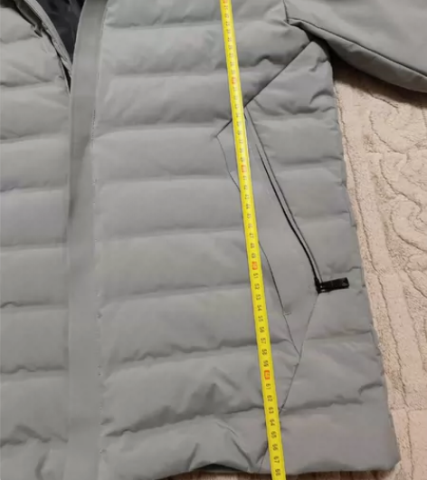 1、罗蒙男士羽绒服。水泥灰的颜色衣长68。...