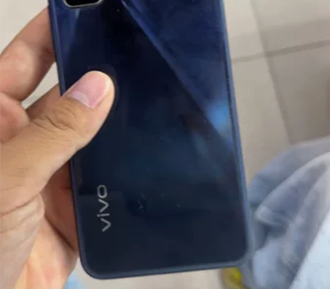 vivoy30     8128 几乎全新...