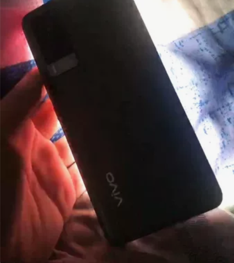 vivox60 8加256 全原装的 屏...