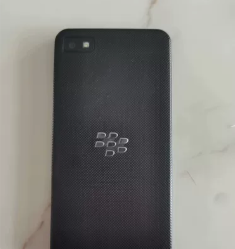 黑莓Z10手机，开机屏好，有屏幕锁，成色很...