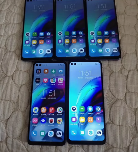 摩托罗拉 edges 12+256g   ...