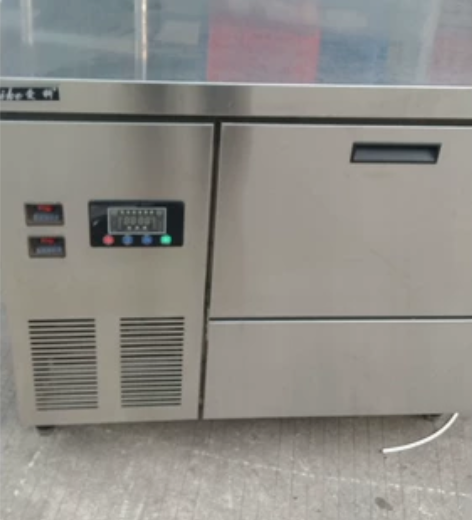 爱科操作台式制冰机，九成新的奶茶店专用操作...