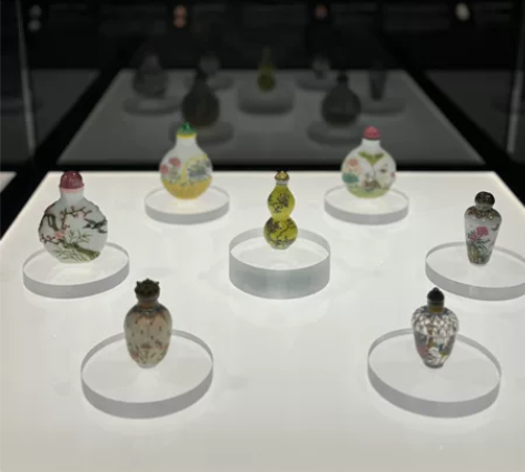 裤子盲盒两条，九成新以上无瑕疵，都是这个季...