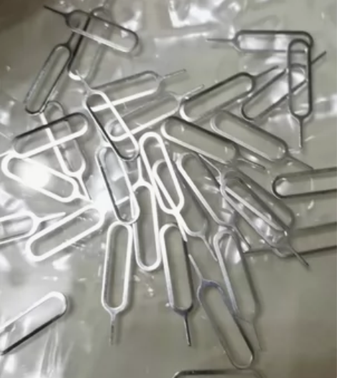 手机取卡针，拍下默认发一支不退不换 感兴趣...