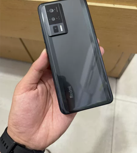 红米K60 12+256 原装的  成色9...