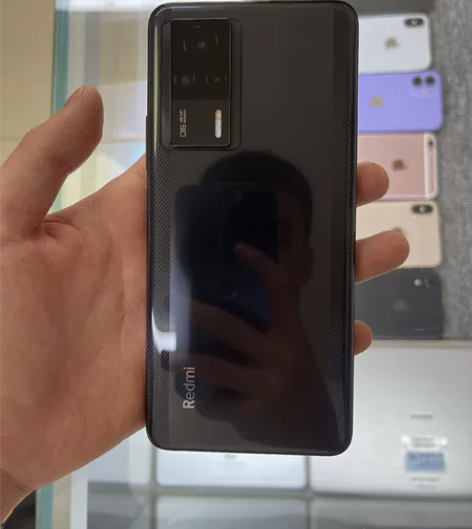 红米k60e  12512  外观正常套壳...