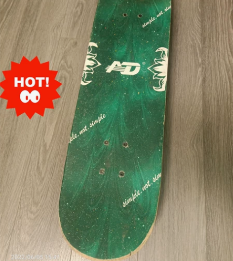 AD滑板，仅玩4次，九成新，因孩子不玩了，...