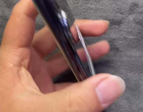 荣耀70，手机配置12+2+256G， 屏...