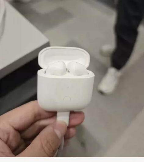 redmi buds3 样机，低价出 感兴...