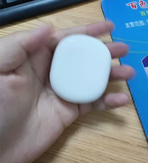 出小米耳机air2se，全新无使用，就是放...