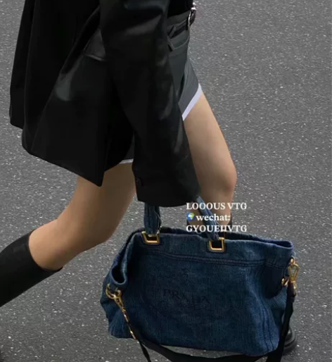 自用闲置牛仔prada 可以手拿可以单肩大...