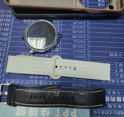 一加手表一代。不锈钢那款。 一加手机出掉了...