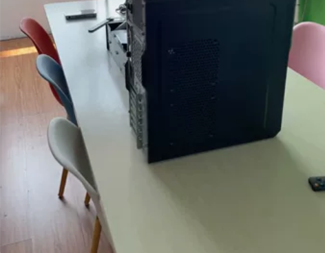 女生自用原价五千多高配组装电脑（主机+显示...