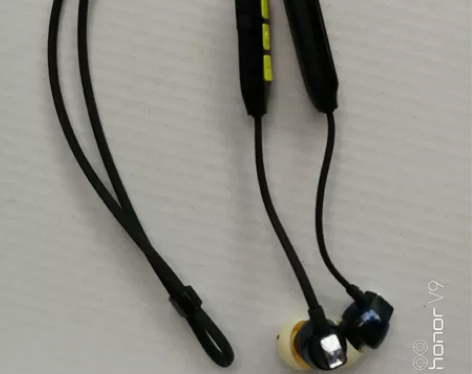 森海塞尔蓝牙耳机，耳机是CX6.00，蓝牙...