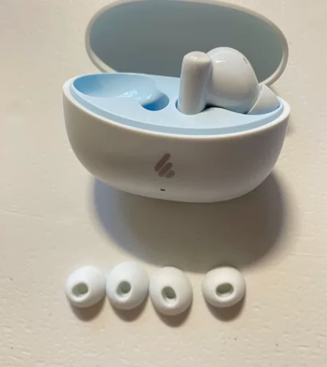 漫步者x5pro 右耳耳机仓一起卖 送所有...