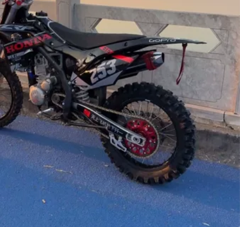 出自用j?1，不谈车况，只谈价格，车没毛病...