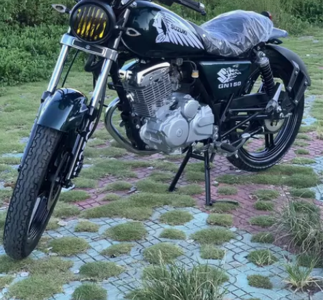 二手摩托车 原装铃木进口机型网红复古太子1...