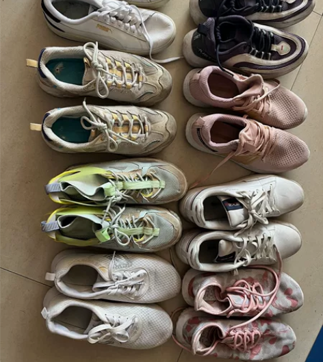 捡漏。实在是搬家带不走。全是正品线下买的。...