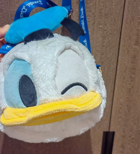 卡通背包，没用过，肩带长短可调节 感兴趣的...