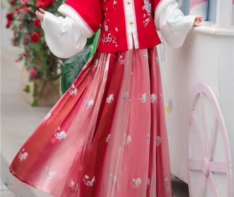 急出汉旭原创汉服 仅穿一次没有瑕疵没有穿着...
