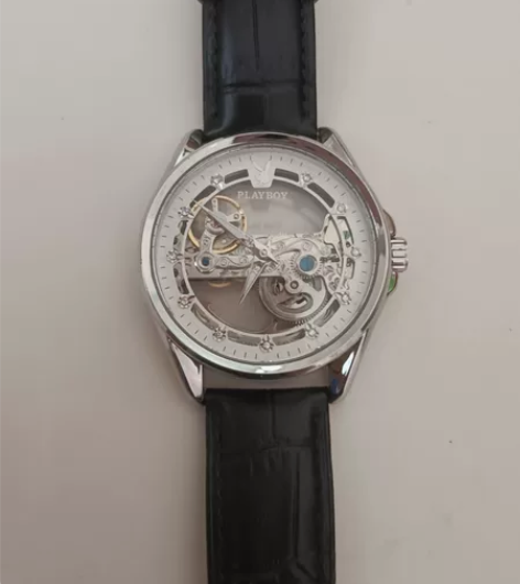 具体价格可以发消息谈谈到双方满意为止手表刚...