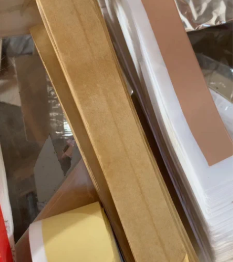 窄条蜡染宣纸边角料处理,宽度是3厘米到5厘...