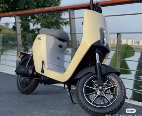 新大洲本田S07新国标电动自行车 博世40...