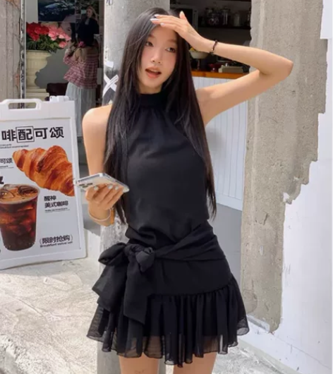 凉皮Lilo 茶歇法式 无袖挂脖连衣裙女气...