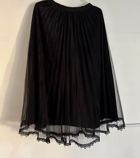 女大学生毕业啦！！！清衣服，便宜出！！！ ...