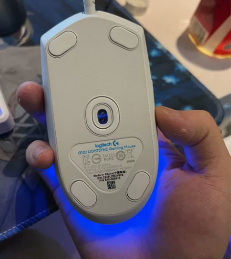 罗技g102（二代）成色图片按键正常 拍下...